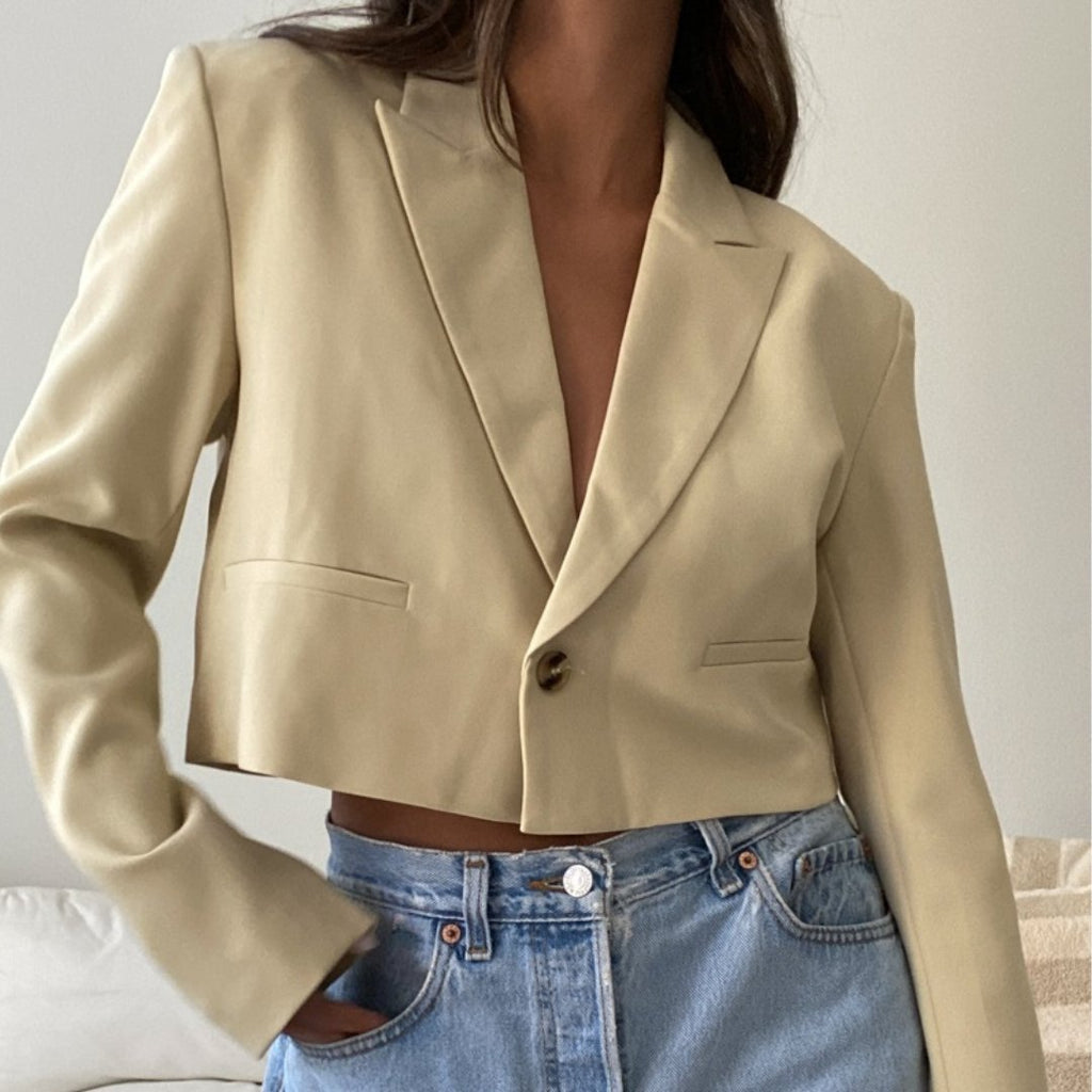 3 Ways To Style A Blazer: The modern staple & how to wear it - House of Vella