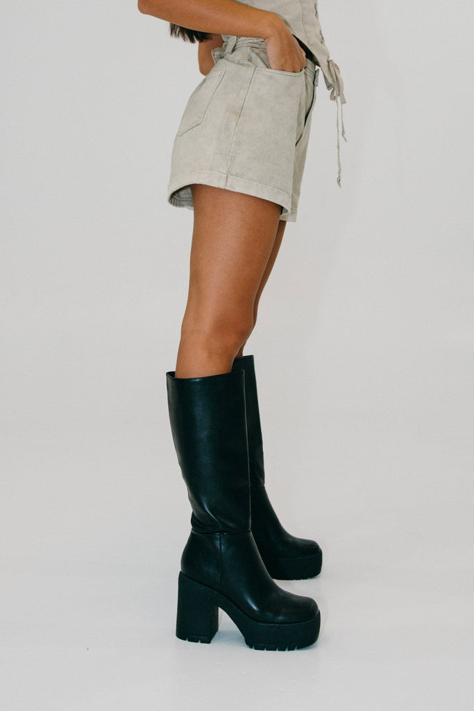 Corey Chunky Knee High Boots - House of Vella